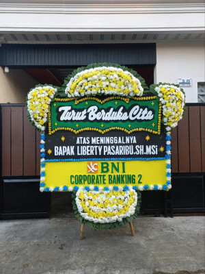 Papan Bunga Duka di Senggi